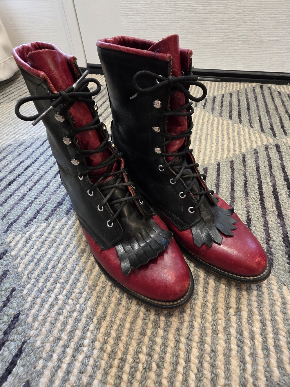 Vintage Laredo Two-Tone Lace-Up Boots in Black and Red